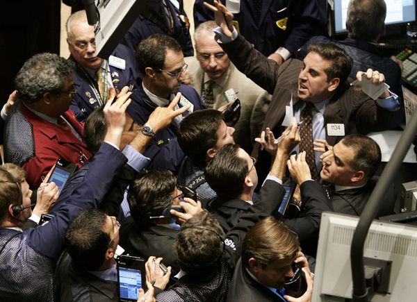 Shares rise on Wall Street